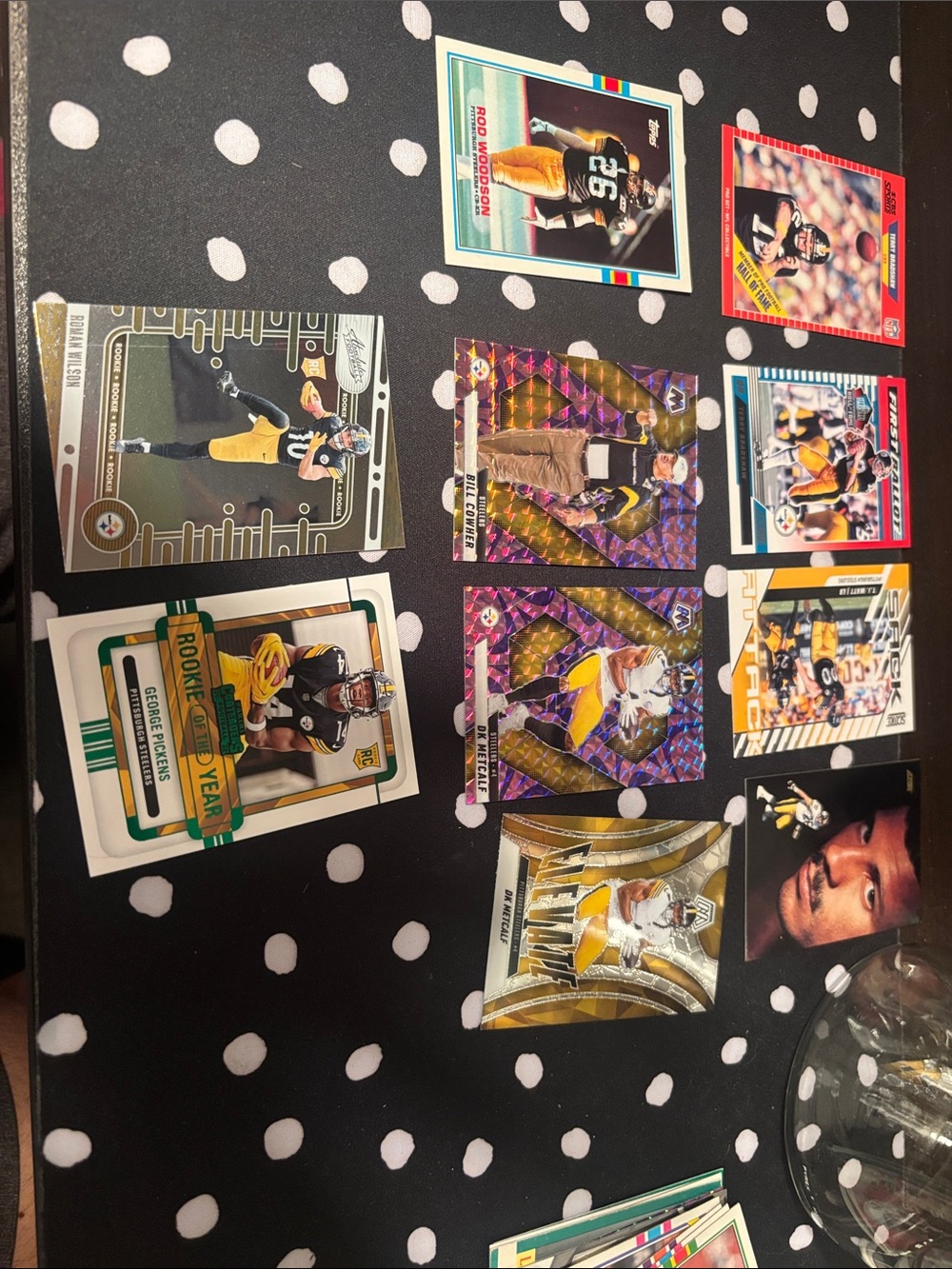 Sports Trading Card Lot - Assorted Pittsburgh Steelers Cards (Black, Yellow)
